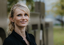Dr. Anne Herbik