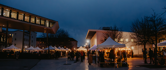 Lichterglanz auf dem Wintermarkt