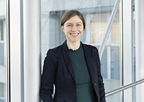 Portrait Jun.-Prof. Hannah Wallis Portrait Jun.-Prof. Hannah Wallis