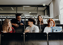 Studierende im Hörsaal Studierende im Hörsaal