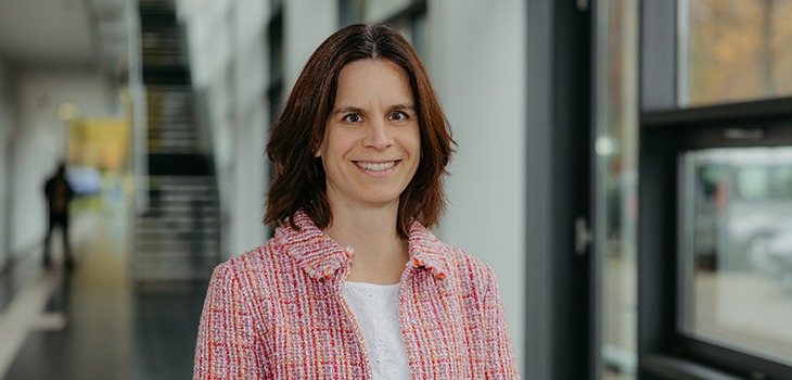 Dr. Martina Beyrau